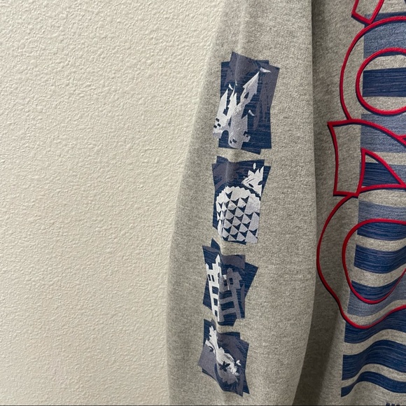 Disney Mickey Mouse sweatshirt gray medium Disney sweatshirt gray sweatshirt - Picture 4 of 6